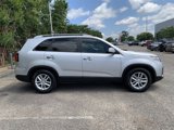Used 2015 Kia Sorento LX image 2