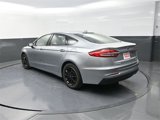 Used 2020 Ford Fusion SE image 5