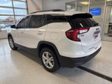 Used 2022 GMC Terrain SLE w/ Driver Convenience Package image 5