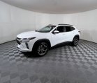 Used 2025 Chevrolet Trax LT w/ Driver Confidence Package image 2