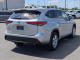 Used 2022 Toyota Highlander LE image 6