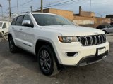 Used 2018 Jeep Grand Cherokee Limited image 3