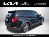 Used 2020 Ford Explorer Limited image 3