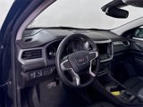 Certified 2023 GMC Acadia SLT w/ Technology Package image 4