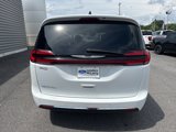 Used 2023 Chrysler Pacifica Touring-L image 4