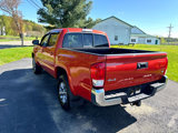 Used 2016 Toyota Tacoma TRD Off-Road image 6