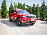 Used 2017 Jeep Grand Cherokee Trailhawk image 2