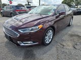 Used 2017 Ford Fusion SE w/ Fusion SE Technology Package image 3