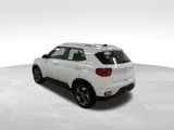 Certified 2022 Hyundai Venue SEL w/ Cargo Package image 5
