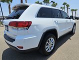 Used 2021 Jeep Grand Cherokee Laredo image 5