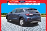 Used 2020 Ford Escape SE image 3