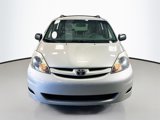Used 2010 Toyota Sienna LE image 4