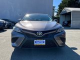 Used 2018 Toyota Camry SE image 3