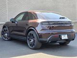Used 2025 Porsche Macan 4S Electric image 3