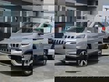 Used 2019 Jeep Cherokee Limited image 2