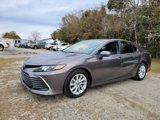 Used 2022 Toyota Camry LE image 4
