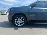 Used 2021 Chevrolet Suburban LT w/ LT Signature Package image 2