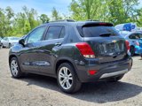 Used 2020 Chevrolet Trax LT w/ LT Convenience Package image 4