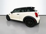 Used 2023 MINI Cooper 2-Door Hardtop w/ Signature Upholstery Package image 5