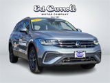 Certified 2022 Volkswagen Tiguan SE w/ Panoramic Sunroof Package image 3