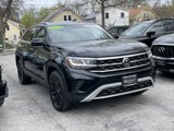 Used 2022 Volkswagen Atlas Cross Sport SE image 3