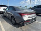 Used 2024 Hyundai Elantra SEL image 3