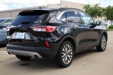 Used 2022 Ford Escape Titanium image 4