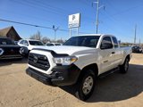 Used 2019 Toyota Tacoma SR image 3