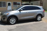 Used 2017 Kia Sorento L image 5