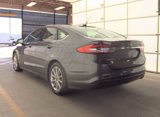 Used 2017 Ford Fusion SE w/ Fusion SE Technology Package image 3