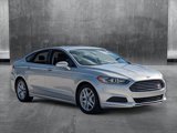 Used 2015 Ford Fusion SE image 3