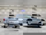 Used 2019 Nissan Titan SV image 4