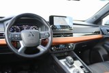 Used 2022 Mitsubishi Outlander SEL image 3