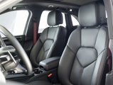 Certified 2023 Porsche Macan image 5