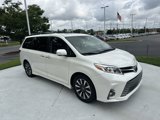 Used 2018 Toyota Sienna Limited Premium image 2
