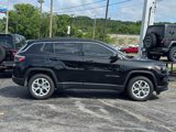 New 2025 Jeep Compass Latitude image 2
