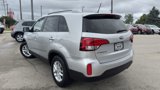 Used 2014 Kia Sorento LX w/ Touring Package (LX) image 5