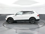 Certified 2022 Volkswagen Tiguan SE image 4