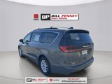Used 2022 Chrysler Pacifica Touring-L image 5