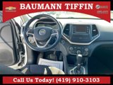 Used 2015 Jeep Cherokee Latitude w/ Comfort/Convenience Group image 3