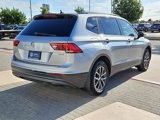 Certified 2020 Volkswagen Tiguan SE image 3