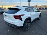 New 2025 Chevrolet Trax RS w/ Sunroof Package image 6