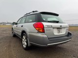 Used 2007 Subaru Outback 2.5i L.L. Bean image 4