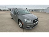 Used 2022 Chrysler Pacifica Touring-L image 2