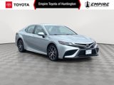 Used 2021 Toyota Camry SE image 1