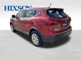 Used 2018 Nissan Rogue Sport S image 3