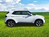 Used 2022 Hyundai Venue SEL image 3