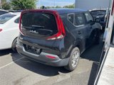 Used 2022 Kia Soul LX image 4