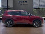 Used 2021 Nissan Rogue SV image 2