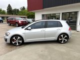 Used 2017 Volkswagen GTI SE image 3
